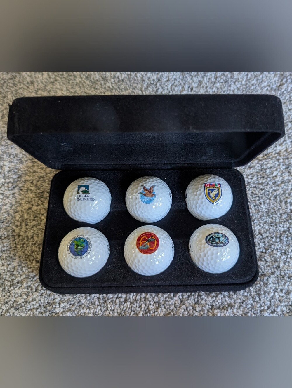 Ducks Unlimited Set of 6 White Golf Balls in Black Velvet Case Waterfowl Hunt DU